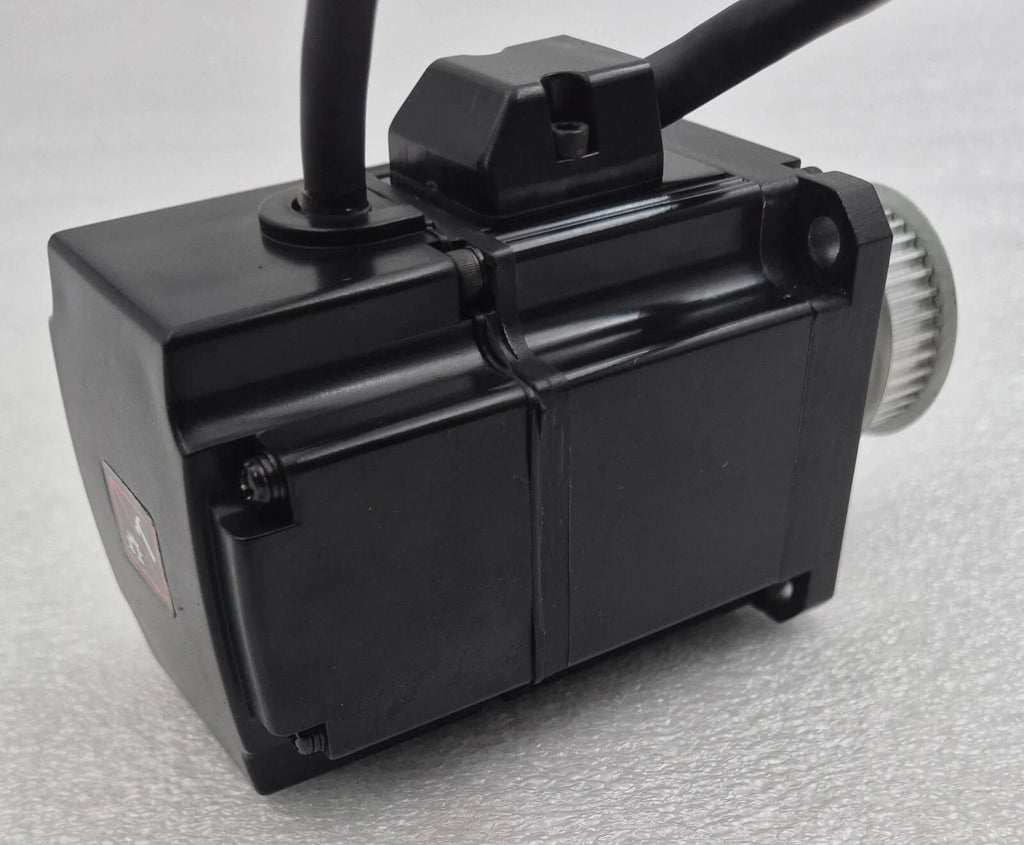 METRONIX APM-SB01ADK AC SERVO MOTOR