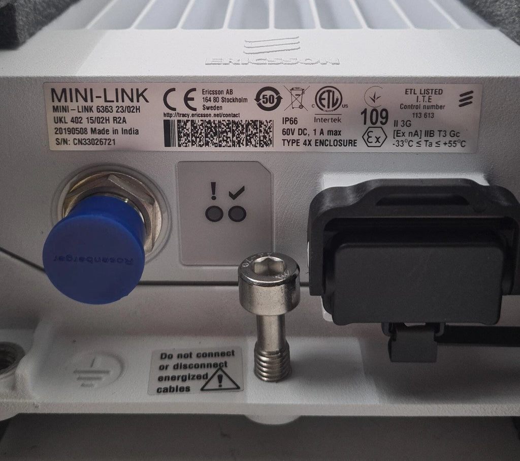 NEW - Ericsson Radio unit UKL 402 15/02H MINI-LINK 6363 23/02H R2A