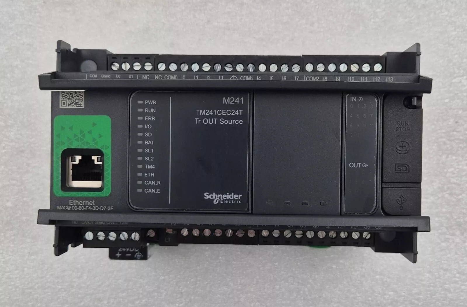 Schneider Electric Modicon M241 TM241CEC24T logic controller Tr OUT Source 24V