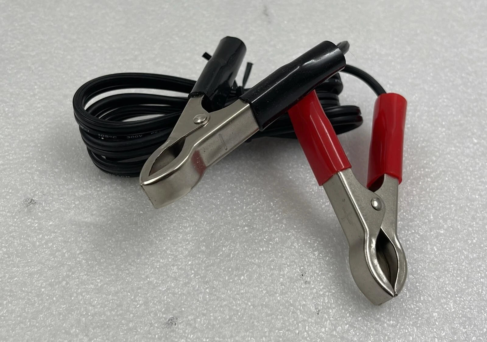 NEW** Gill GC-024 Battery Charger 115VAC 50/60Hz 3.2A 24VDC 7A