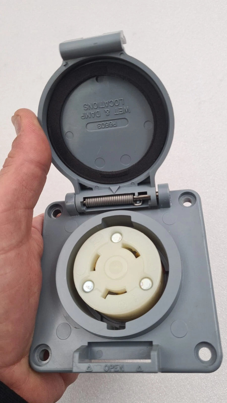 HUBBELL HBL2640SW Watertight Safety-Shroud Twist-Lock Receptacle 30A 480V 3-Wire