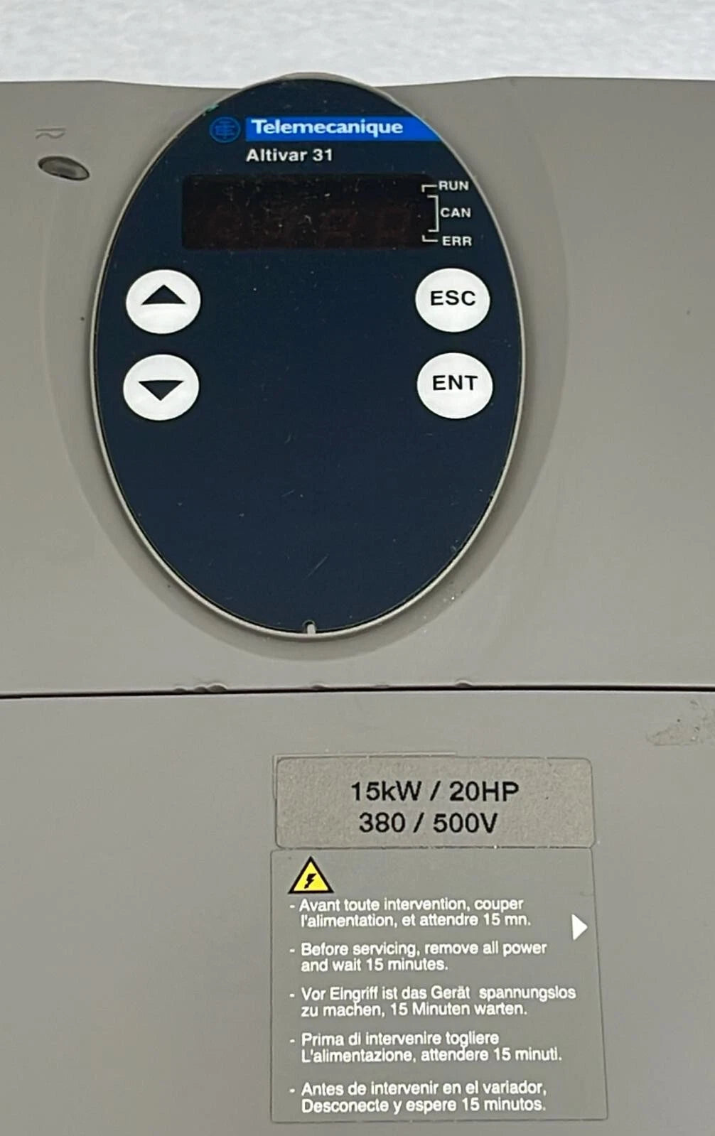 Schneider Telemecanique Altivar 31 ATV31HD15N4 V1.2 IE03 15kW 20HP Drive