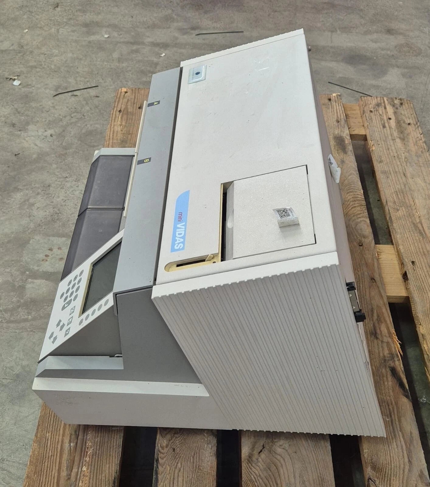 Biomerieux MINI VIDAS 12 Compact Immunoassay Microbial Analyzer **AS-IS**