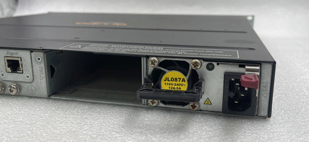 HPE Aruba 3810M JL073 24Port PoE+ Switch