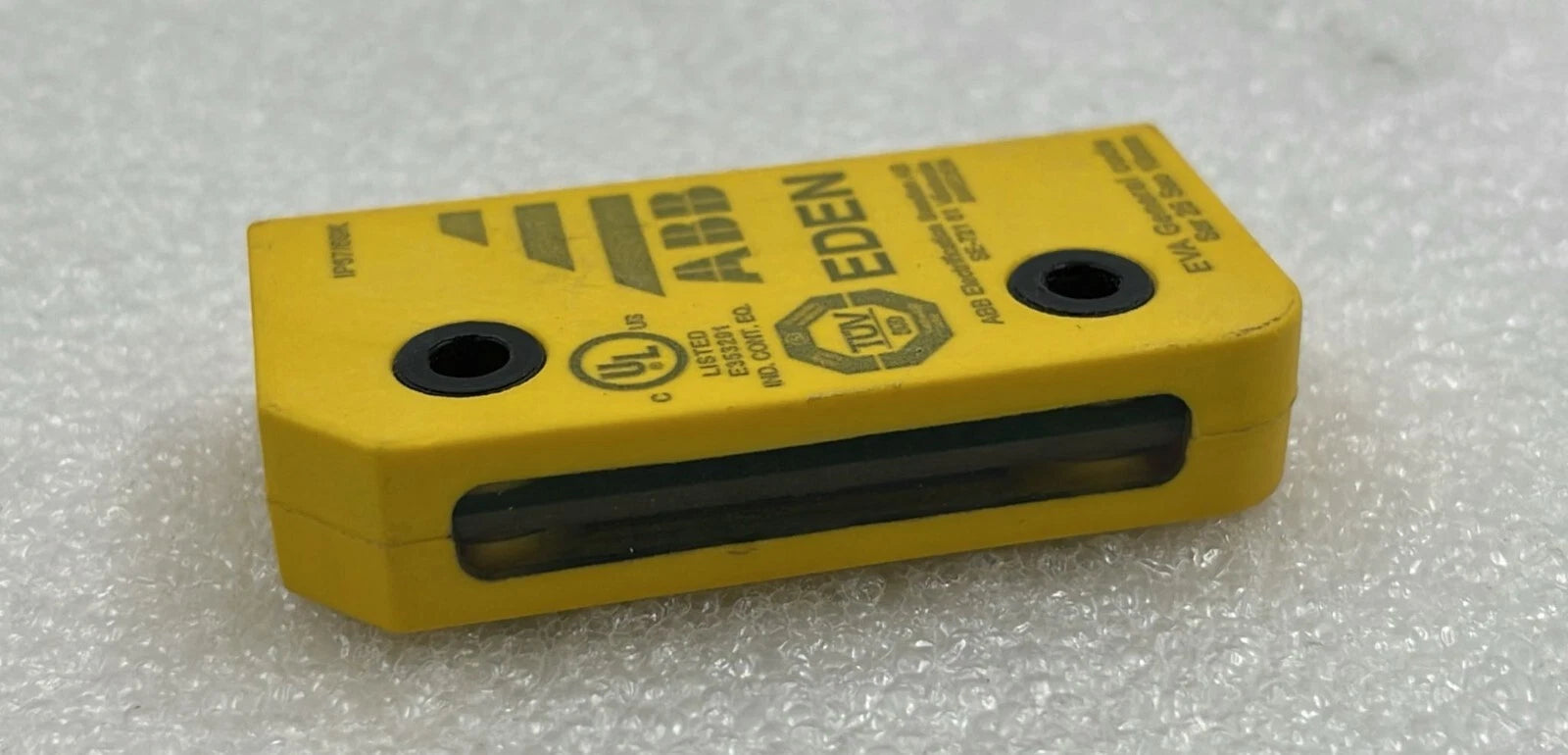 ABB EDEN Safety Switch ADAM OSSD-info M12-5  2TLA020051R5400 EVA 2TLA020046R0800