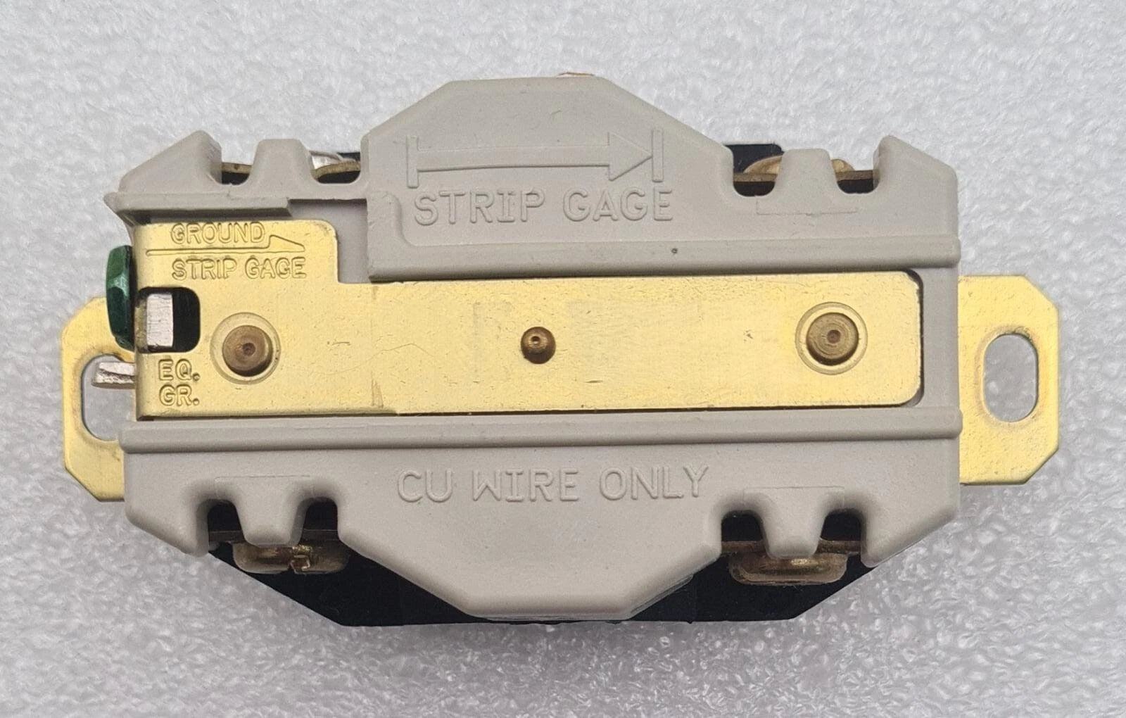 [LOT 10] NEW - HUBBELL HBL2510 20A 120/208V 4-Pole 5-Wire TWIST-LOCK RECEPTACLE