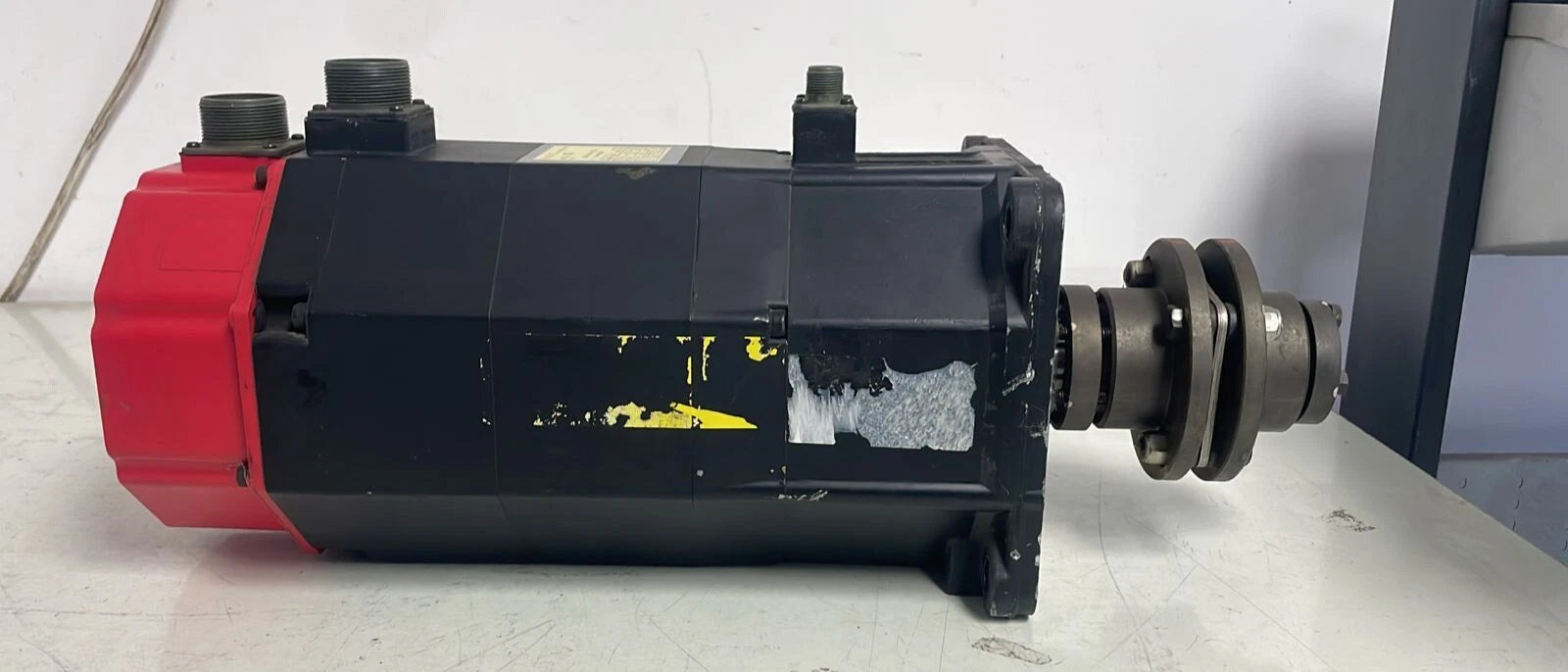 FANUC A06B-0315-B232 AC Servo Motor 10S 2000RPM Taper Shaft