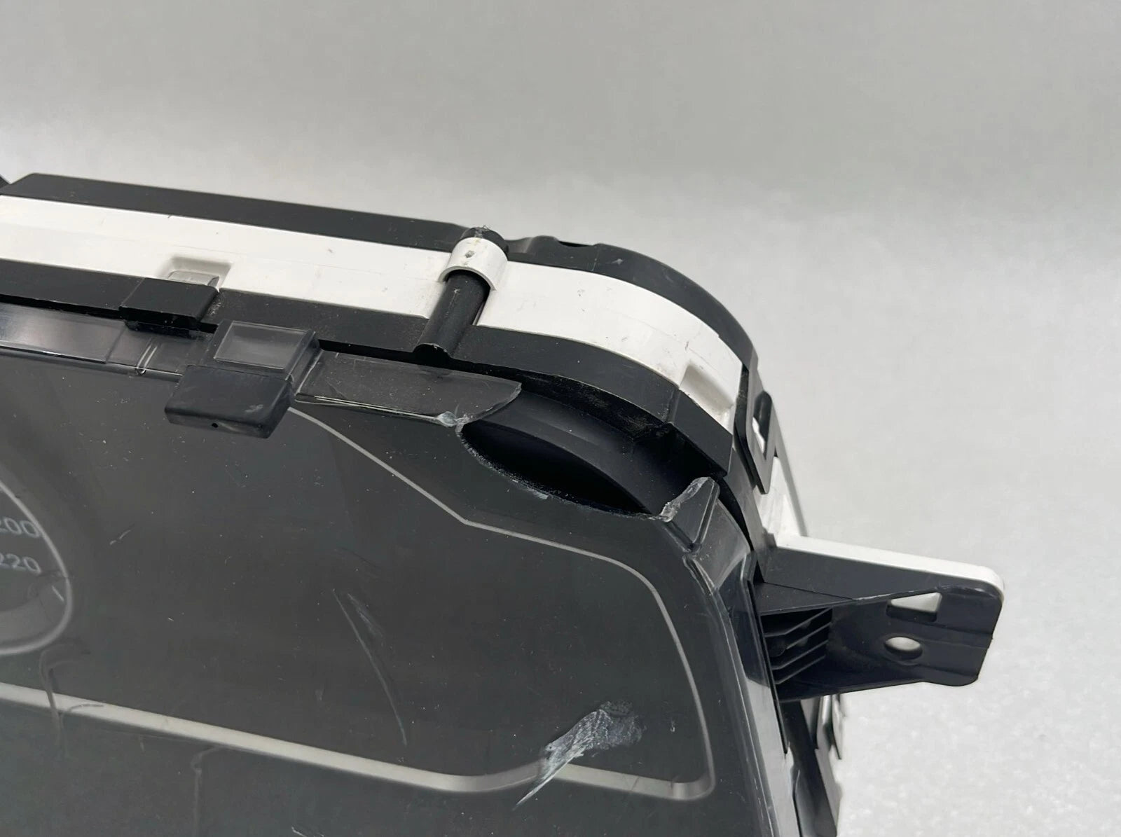 Hyundai Ioniq instrument cluster speedometer kilometers 94053-G2310 **AS IS