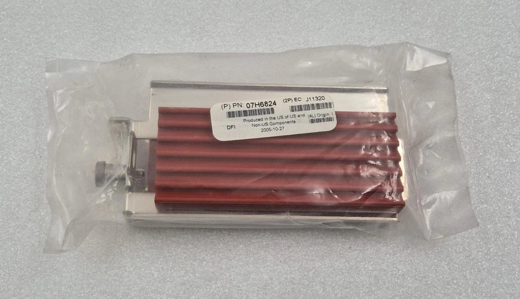 **NEW SEALED** IBM 07H6824 J11320 Frame Bracket Clamp Insert Rubber Blocks