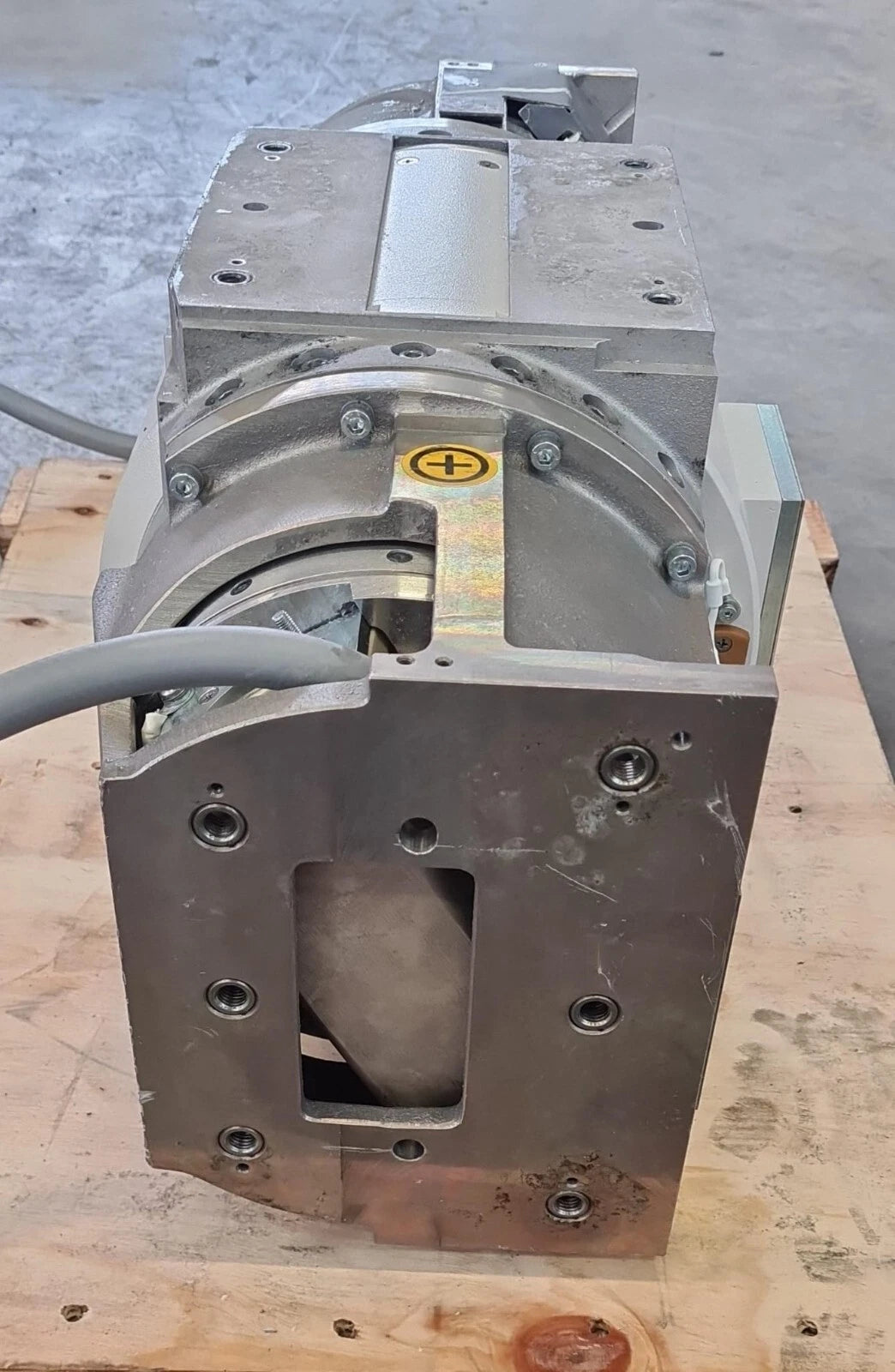 Philips ROT-GS 1003 rear mounting plate view