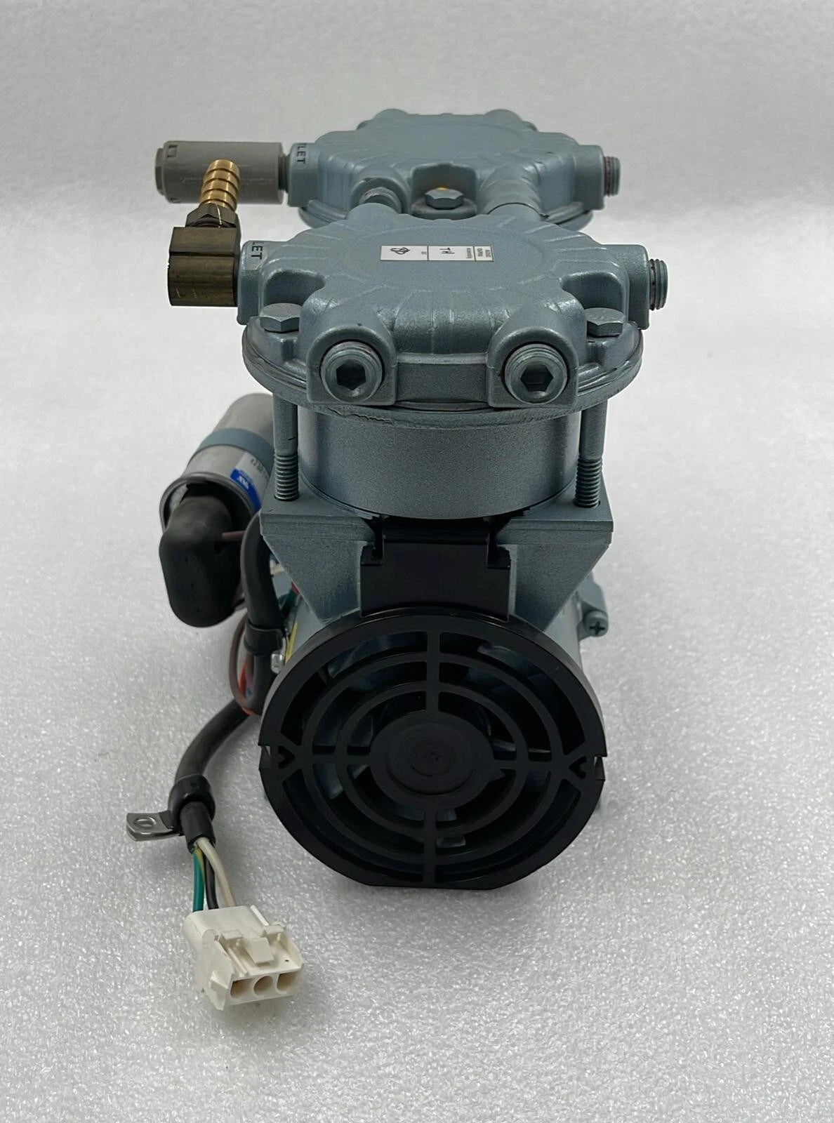 GAST SAA-V110-NB Twin Cylinder Vacuum Pump