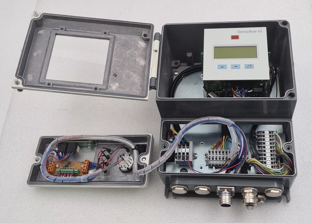 ABB Sensyflow iG FMT500-IG Type 1113 HW 1.20 Thermal Mass Flow Meter