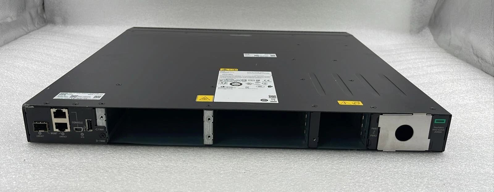 HPE FlexFabric 5940 Switch JH390A 48SFP+ 6QSFP28