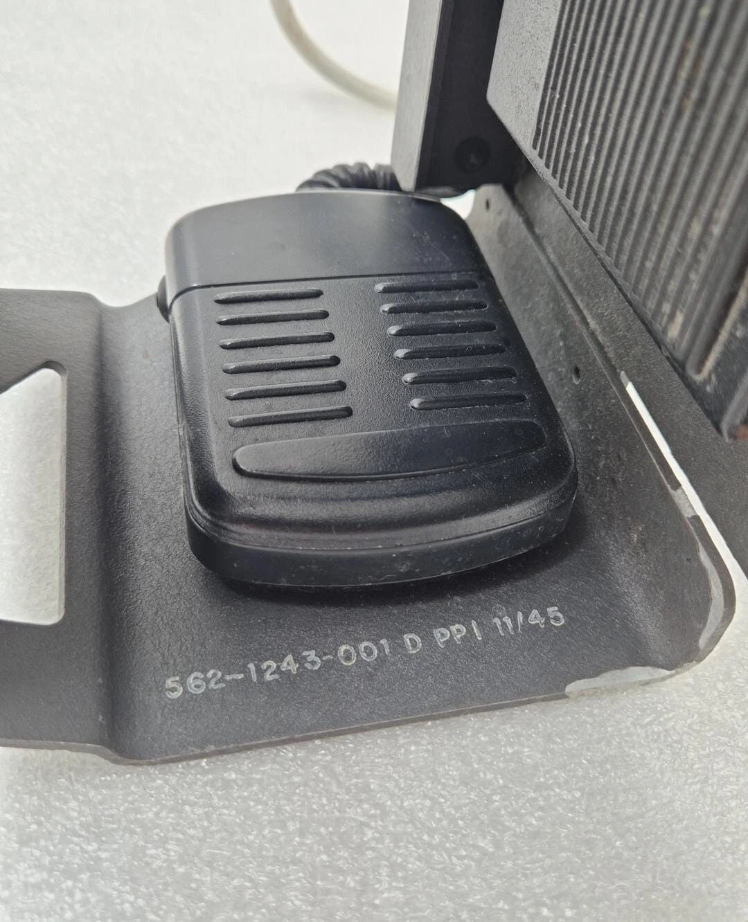 Alcon PUREPOINT 562-1243-001 IPX8 surgical laser footswitch