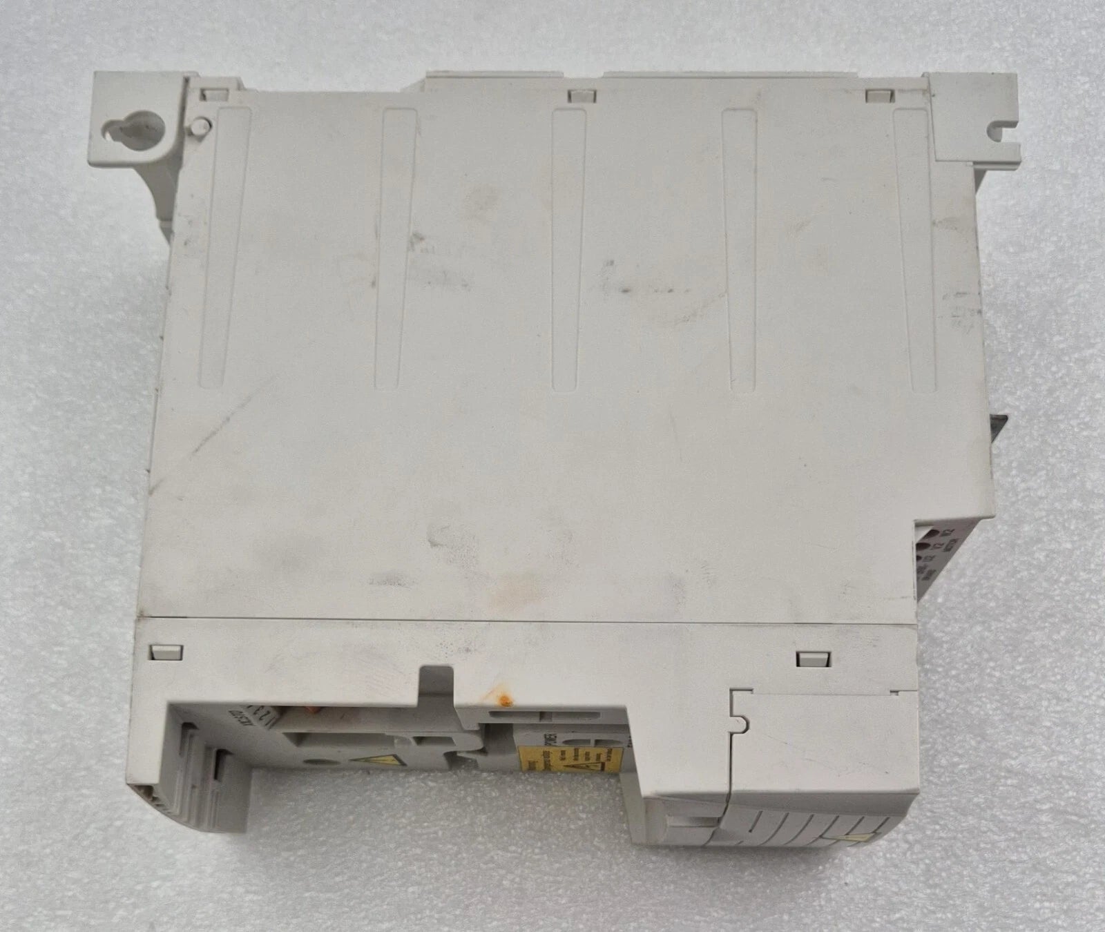 ABB ACS355-03E-08A8-4 Inverter Drive IP20 UL Open Type 4KW 5HP 480V **AS-IS**