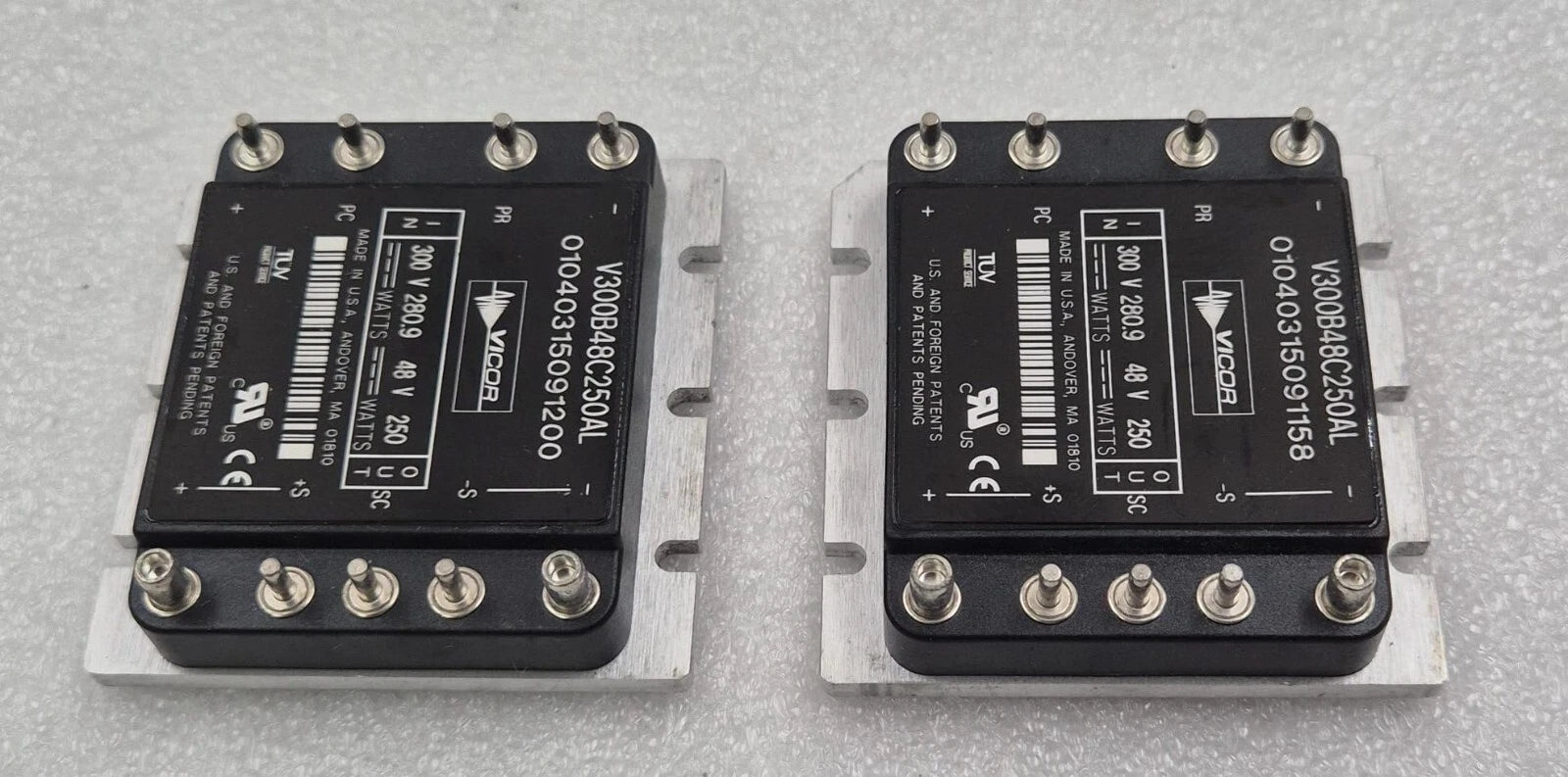 [LOT OF 2 PCS] VICOR V300B48C250AL Power Supply Module