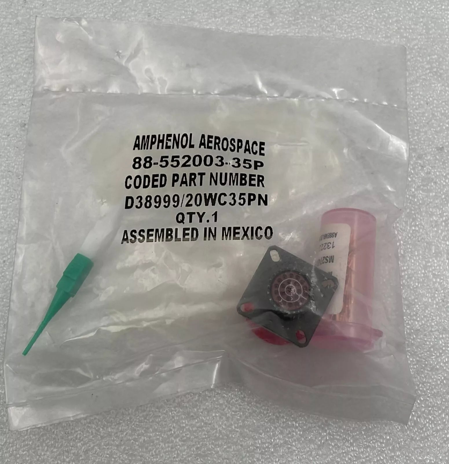 [LOT 6 PCS] Amphenol D38999/20WC35PN Circular MIL Spec Connector