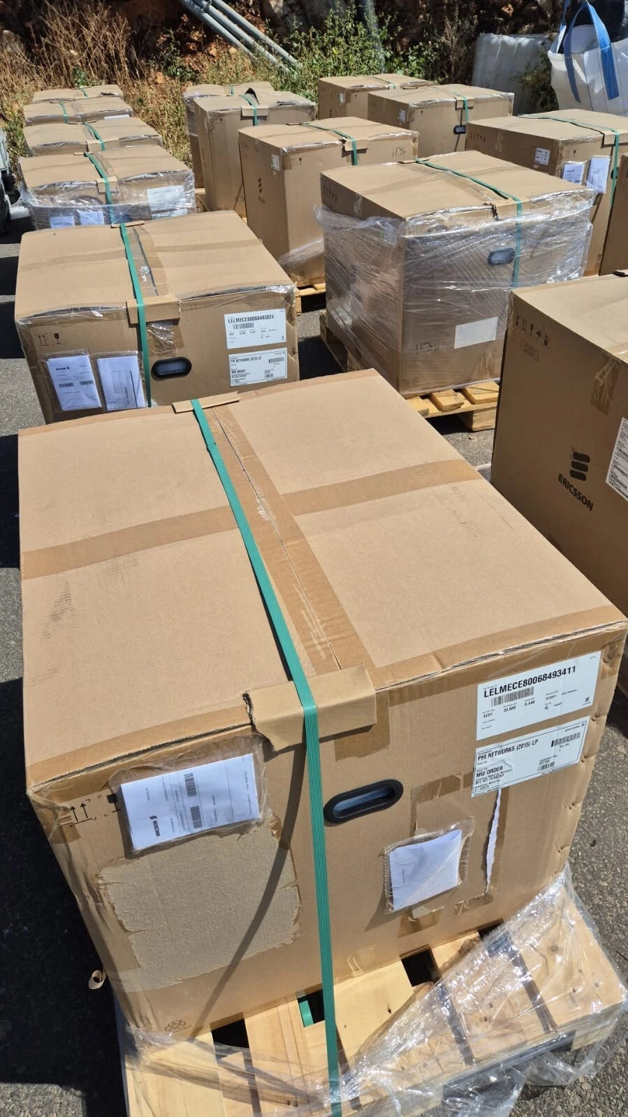 ERICSSON BFZ 622 72/AD26H R1B ANT2/2 C 0.6 18/80 HPX/HPX MINI-LINK Antenna *NEW*