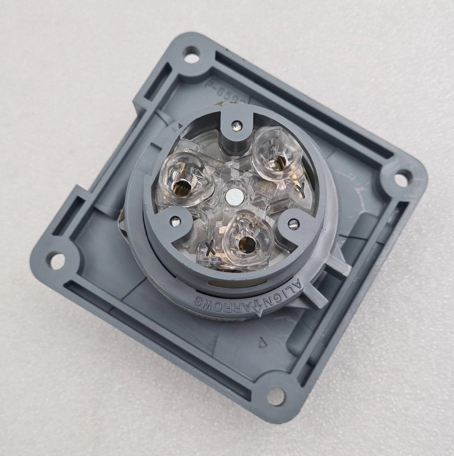 HUBBELL HBL2640SW Watertight Safety-Shroud Twist-Lock Receptacle 30A 480V 3-Wire