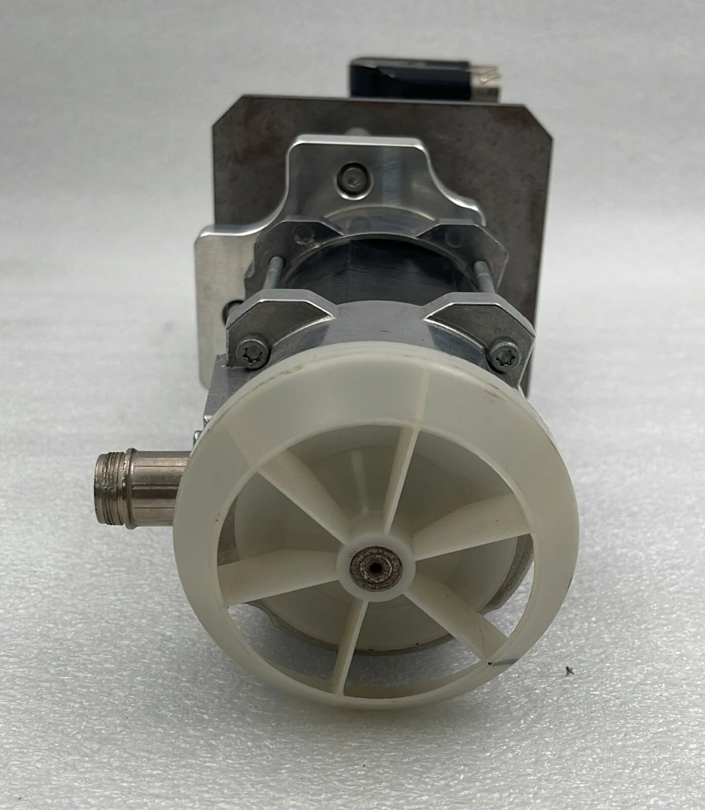 B&R Automation 8LVA23.R0030D000-0 Synchronous Servo Motor W/ 386-60-00003-0