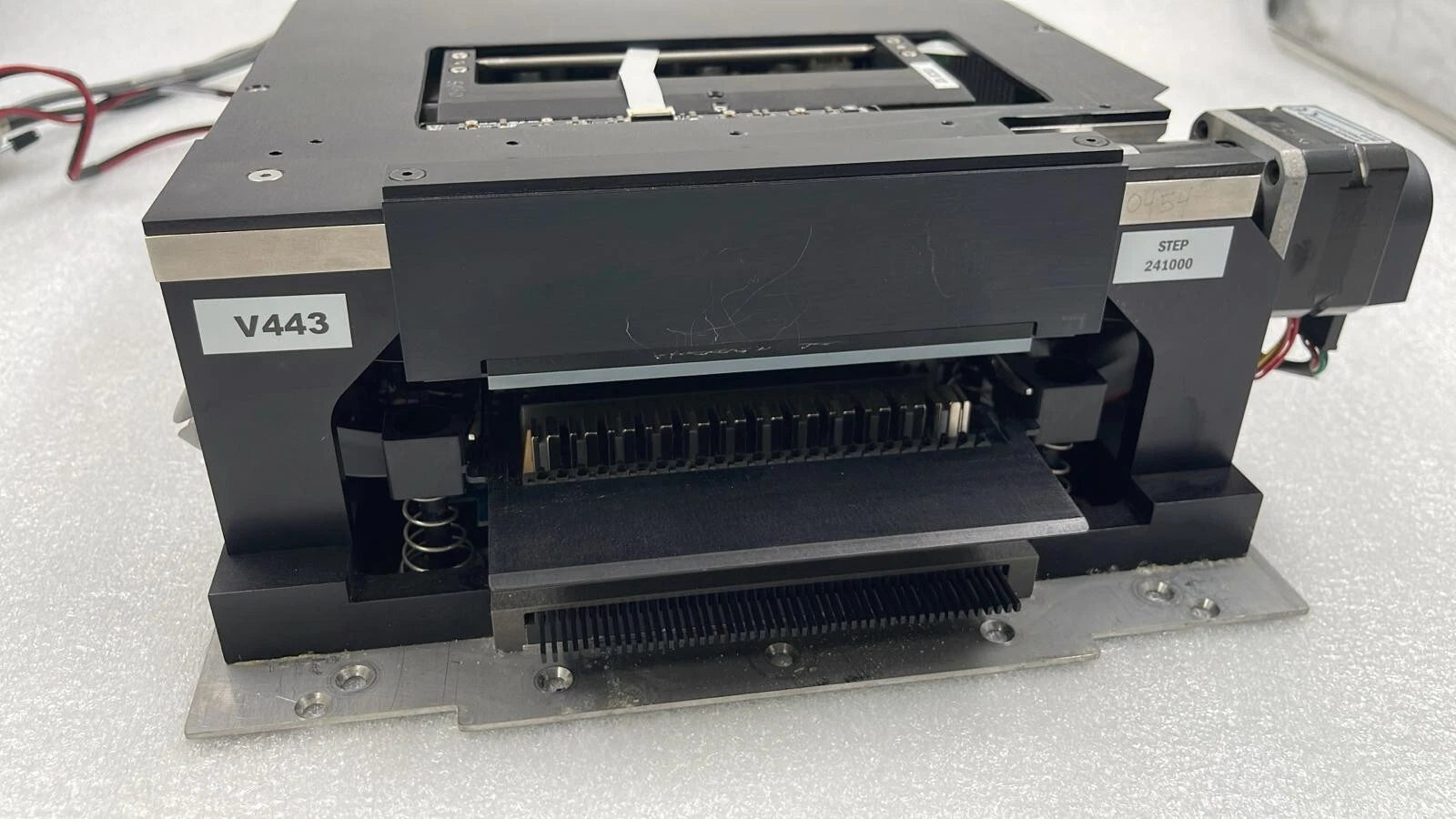 NeuMoDX Molecular XPCR Module 34400001 REV:64 20V 20A
