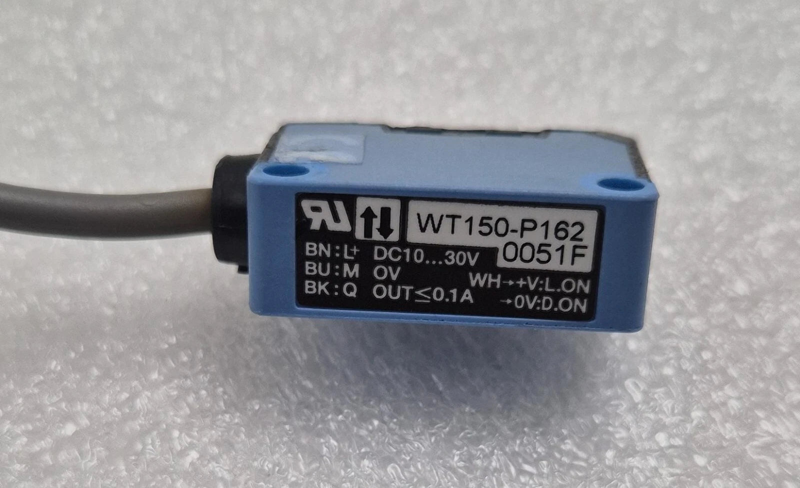 SICK WT150-P162 0051F Photoelectric Switch Sensor Detector DC 10-30V