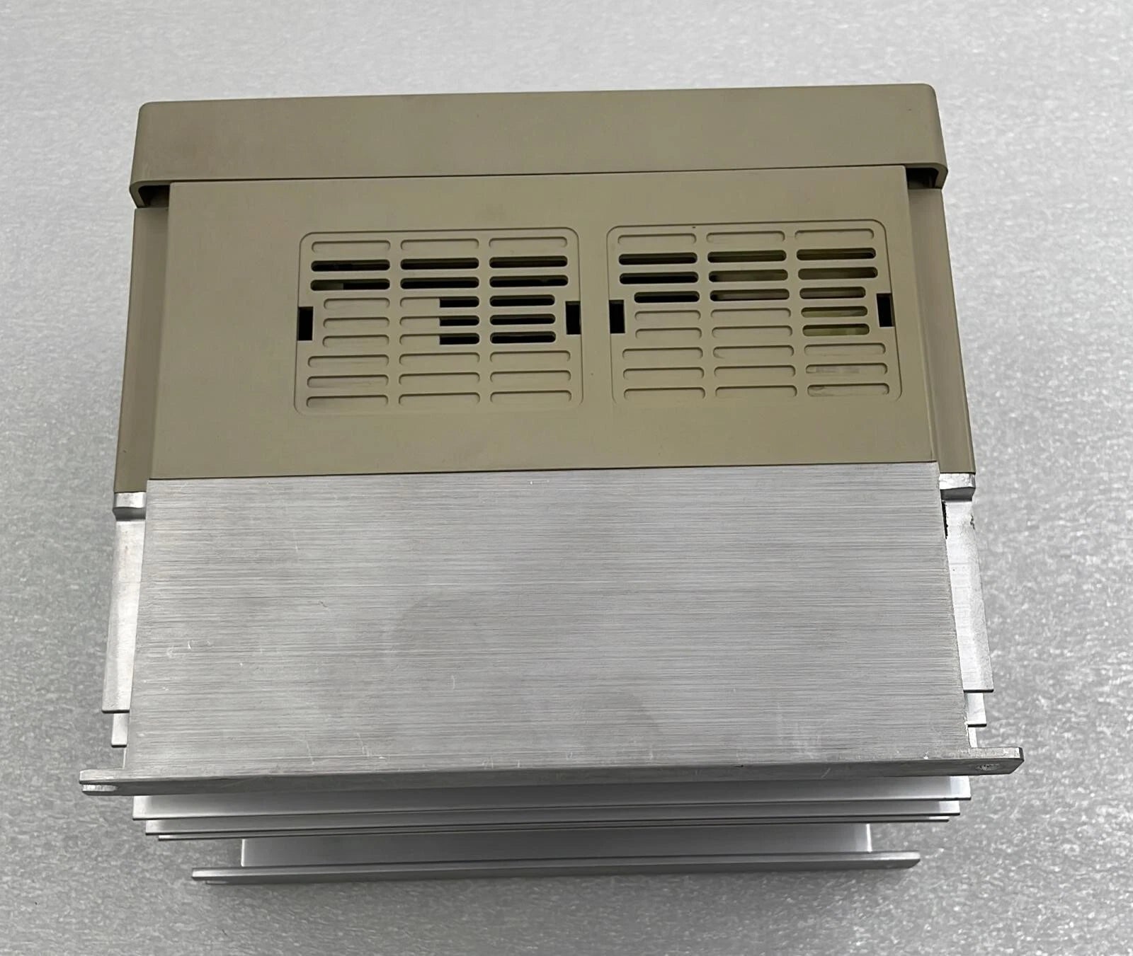 DELTA VFD-B VFD022B43B AC Drive 2.2kW 3HP 460V 3-Phase