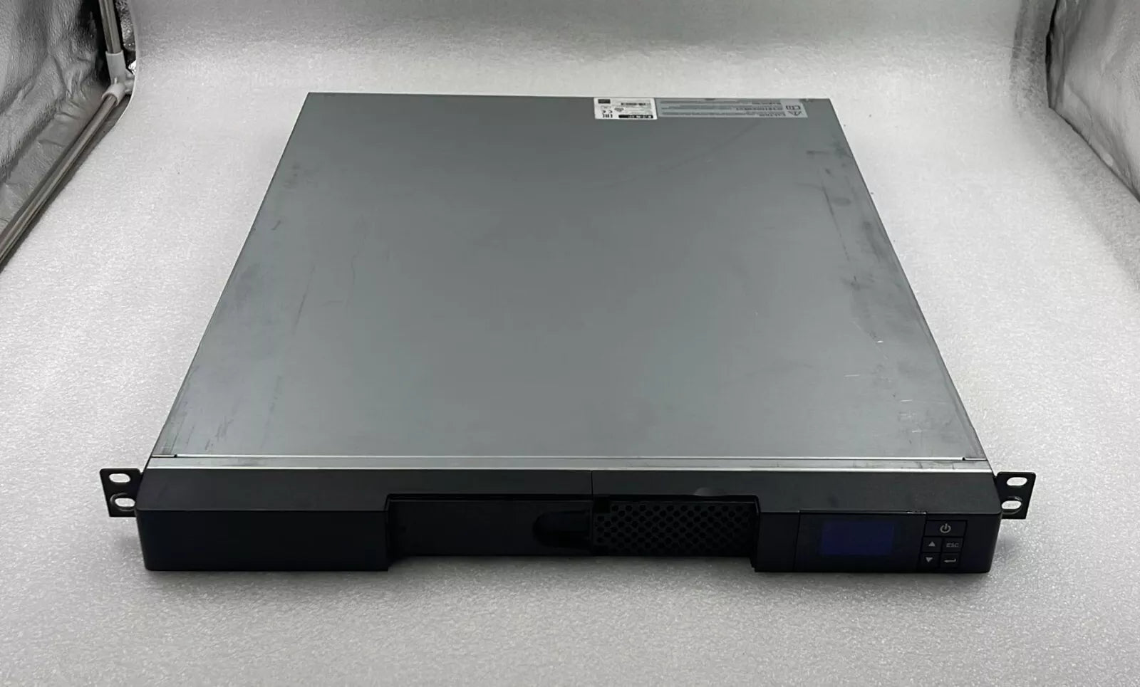 EATON 5P Infinidat 5P1550iR UPS 9210-6384-00P 2660VA 6AC