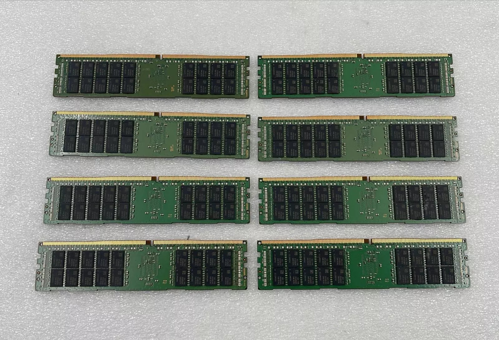 [LOT 8]  Samsung 32GB 2Rx4 PC4-2400T M393A4K40BB1-CRC0Q DDR4 Memory Server RAM