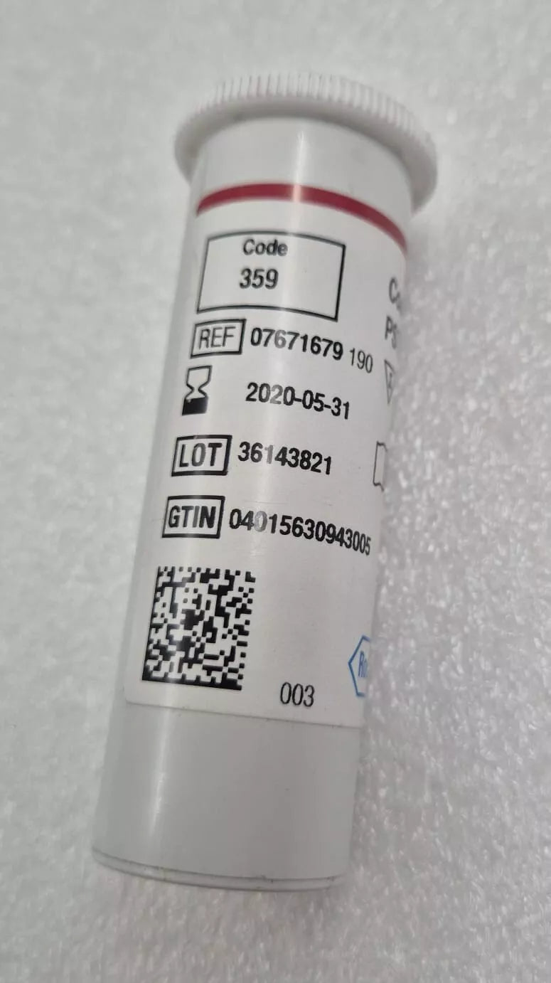 Roche CoaguChek XS Coagulation Meter Cat/Typ 03666794 W/ Case 2* Test Strips