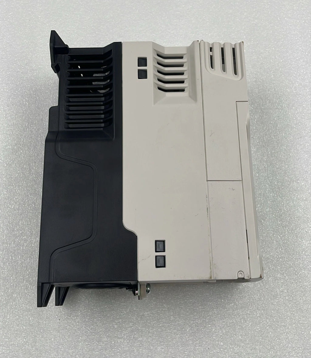 Nidec Control Techniques UNIDRIVE M200-022 00075 A