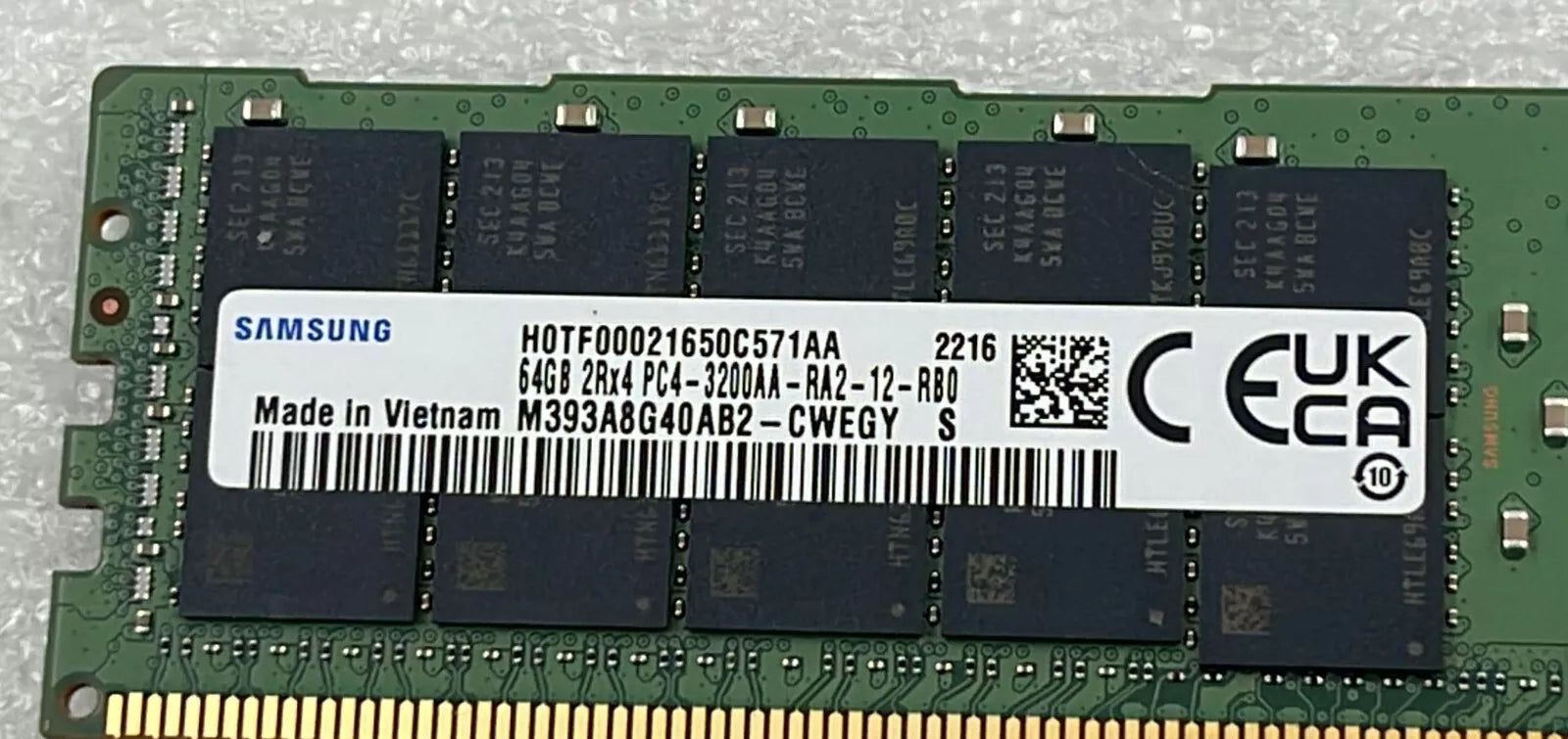 Samsung 64GB 2Rx4 PC4-3200AA M393A8G40AB2-CWEGY Server Memory RAM