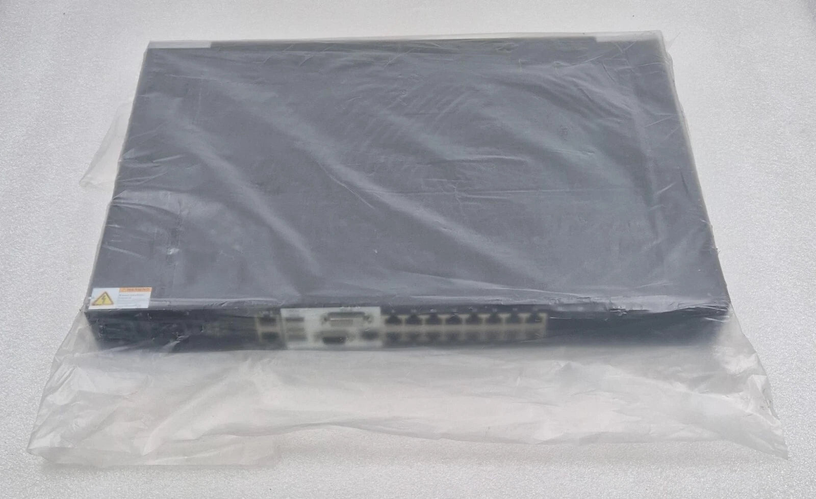 **NEW** Raritan DOMINION DKX3-416 16-Port KVM Over IP Switch 100-240Vac