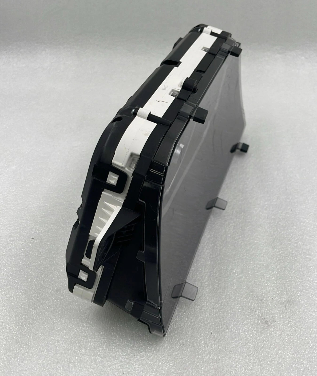 Hyundai Ioniq instrument cluster speedometer kilometers 94053-G2310 **AS IS