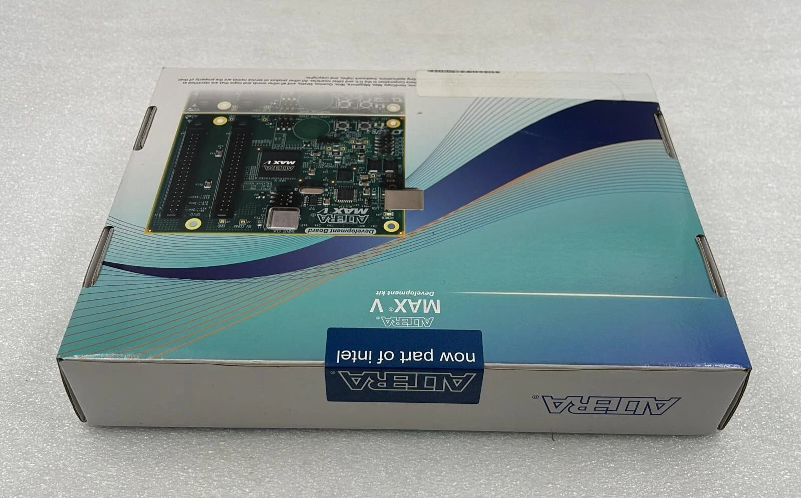 Altera MAX-V CPLD Development Kit DK-DEV-5M570ZN **NEW SEALED**