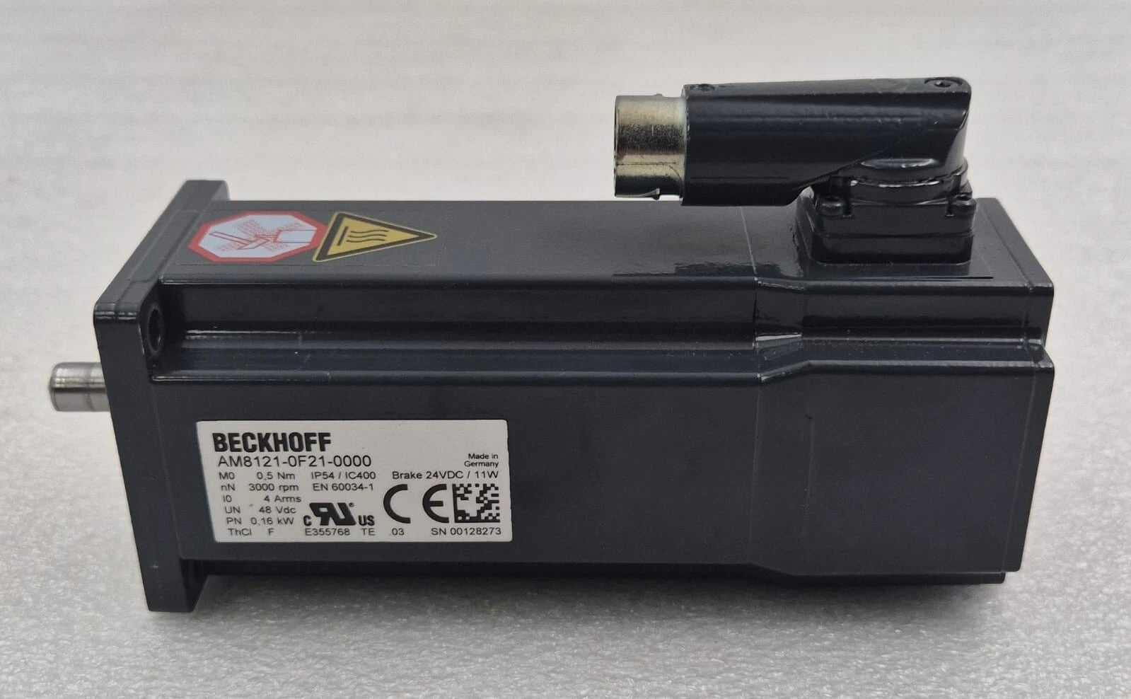 BECKHOFF AM8121-0F21-0000 Servo Motor 3000rpm 0.16kW 24VDC