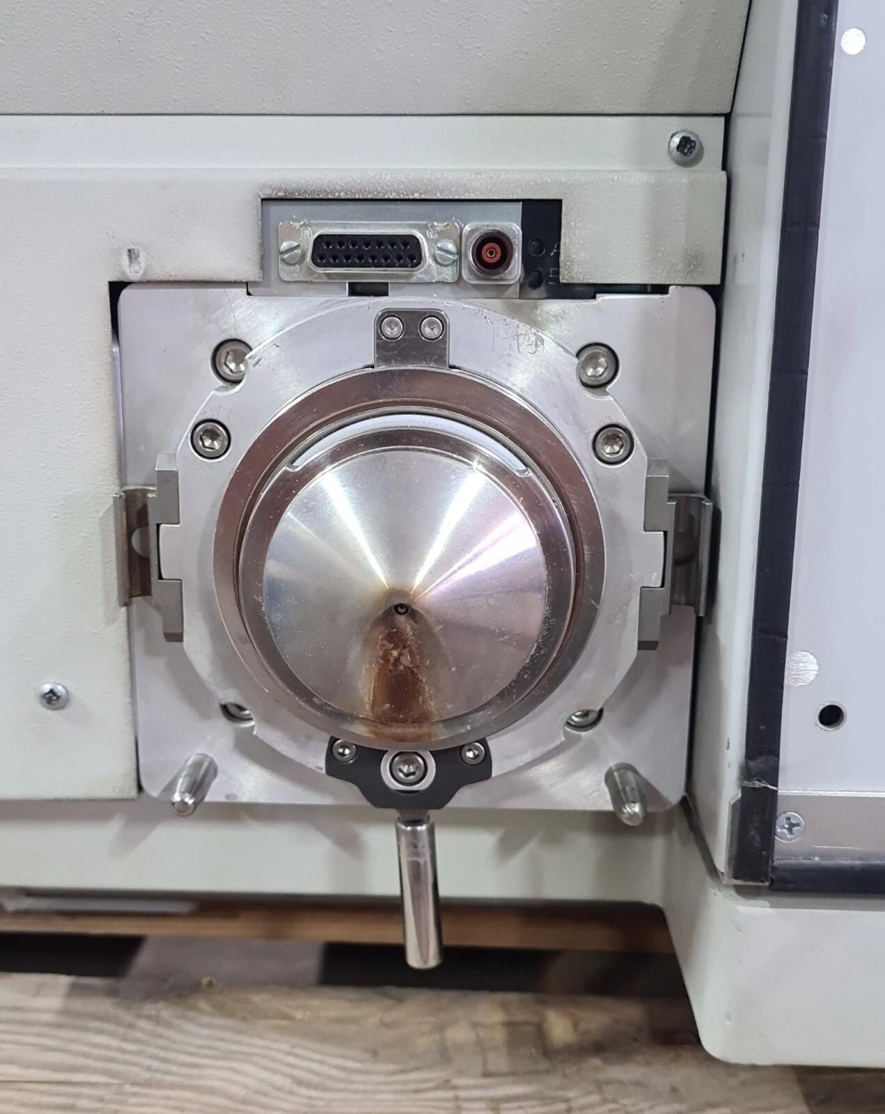 Thermo Fisher SCIENTIFIC TSQ Series QUANTUM ACCESS MAX Mass Spectrometer System