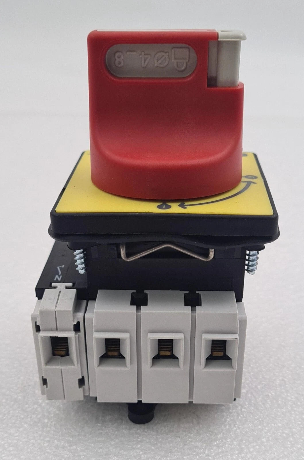 Schneider Electric V1 IEC / EN 60947-3 Main Emergency On Off Switch 32A W/ VZ 11