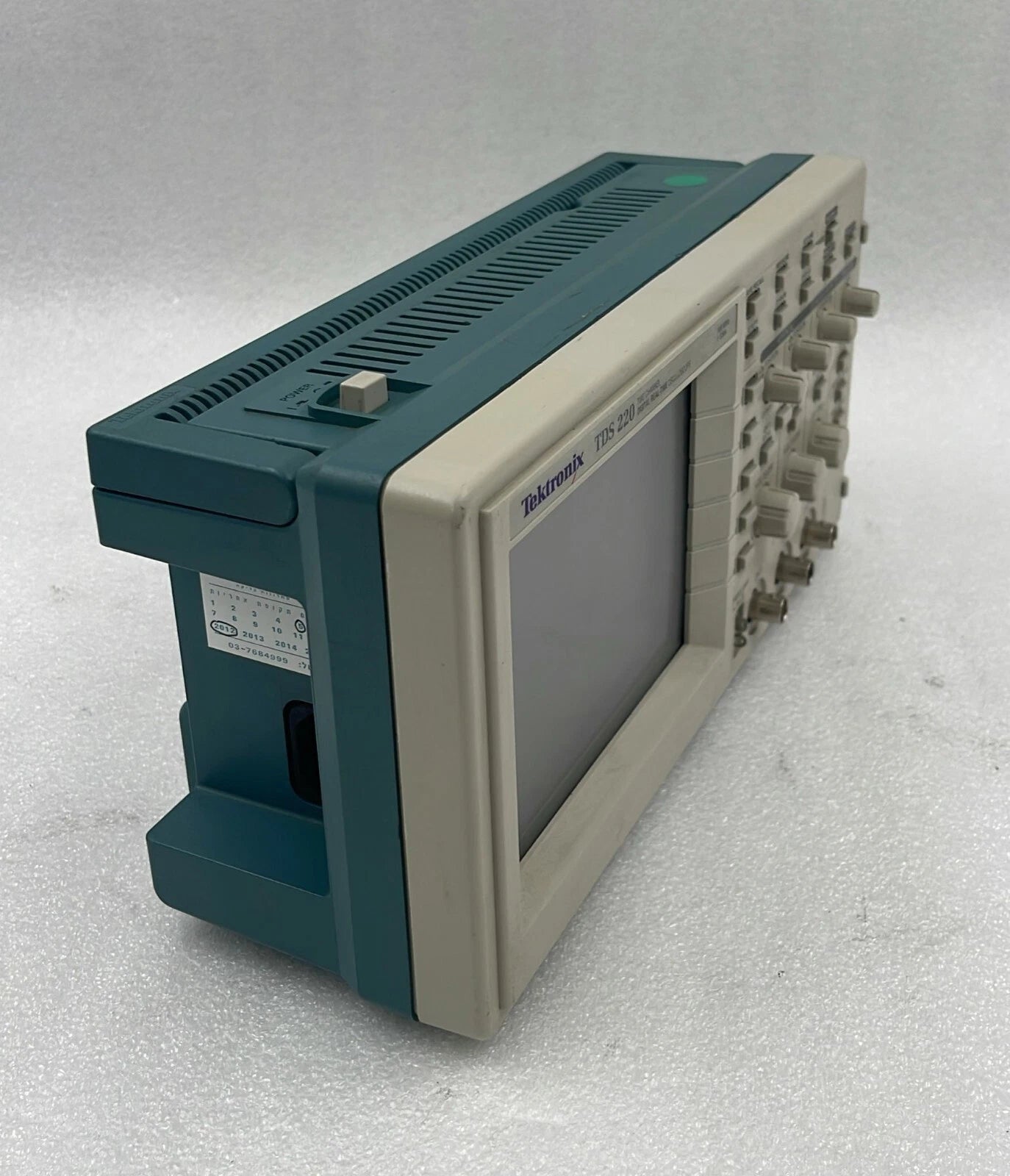 Tektronix TDS 220 Two-Channel Digital Real-Time Oscilloscope 100MHz 1GS/s