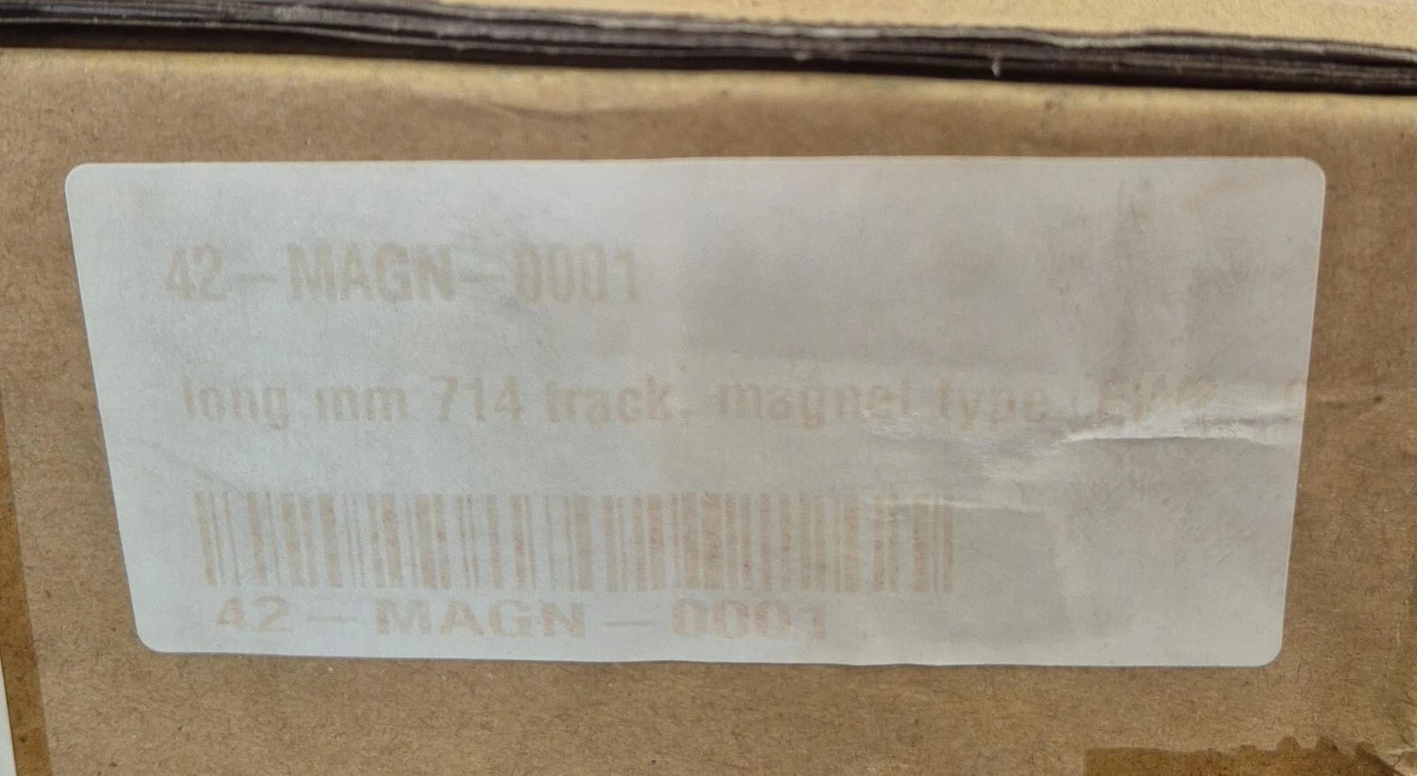NEW SEALED - YASKAWA SGLFM2-90714A Linear Σ Series Magnetic Rail 714mm track