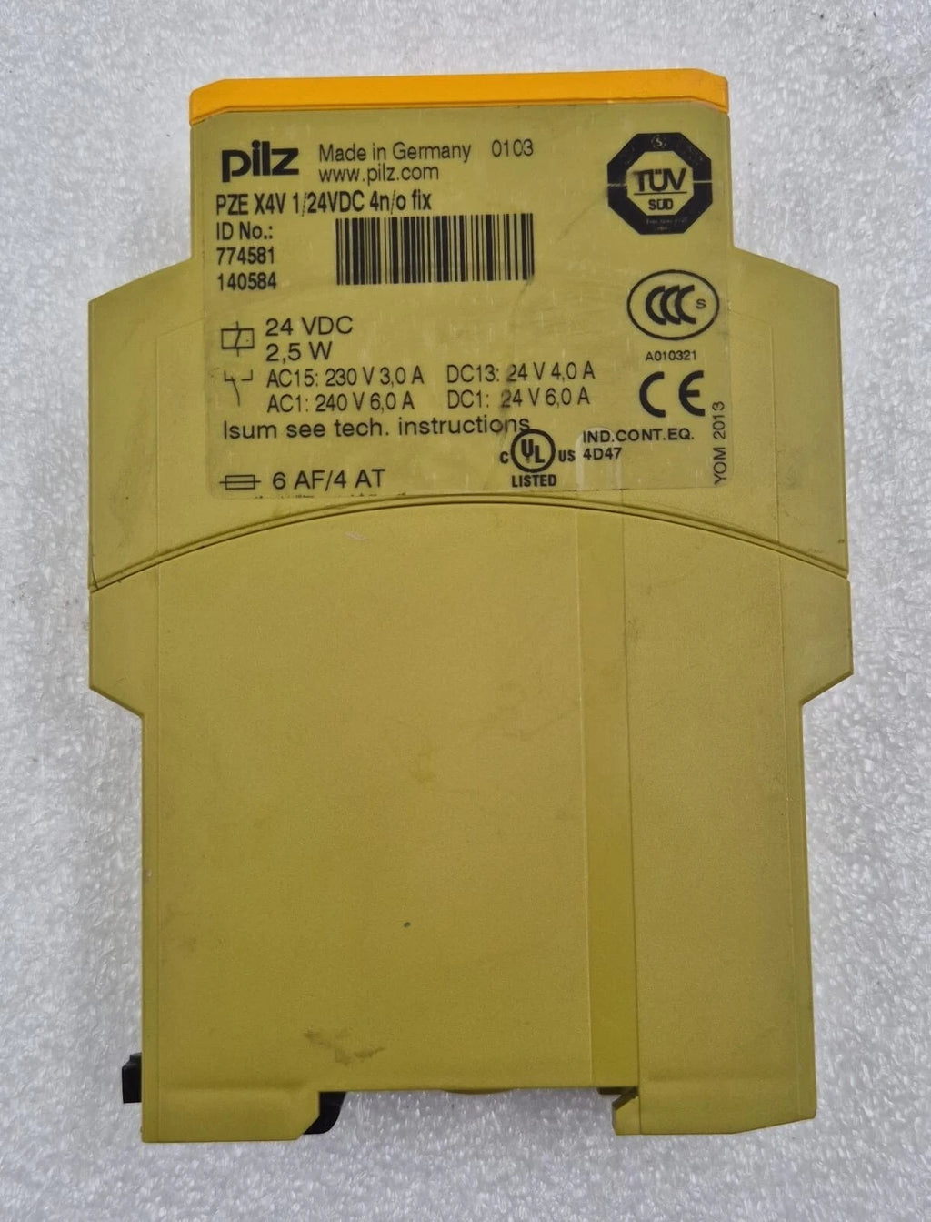 PILZ PZE X4V 1s Safety Relay