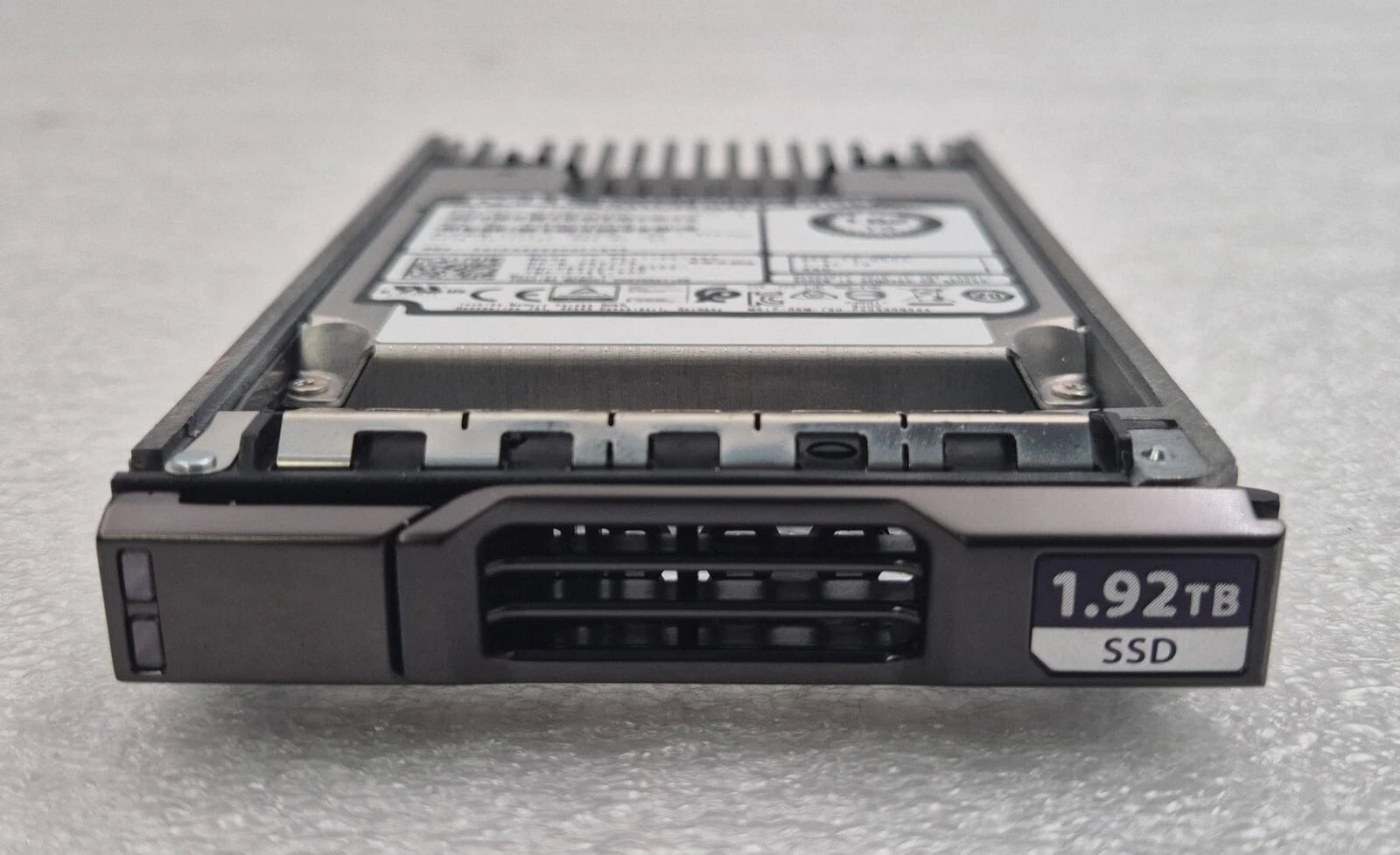 Dell 1.92TB SSD SAS 12Gb/s 2.5'' PX05SRB192Y SDFAM81DUB01 08V7C5 W/ Compellent