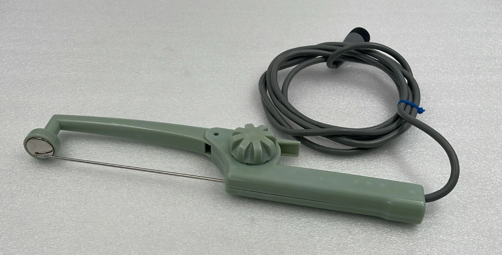BodyTite RF handpiece with cable extended