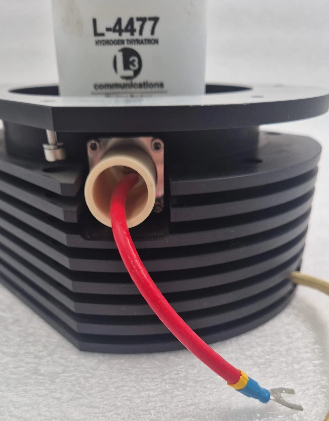 L-4477 hydrogen thyratron tube internal connector view