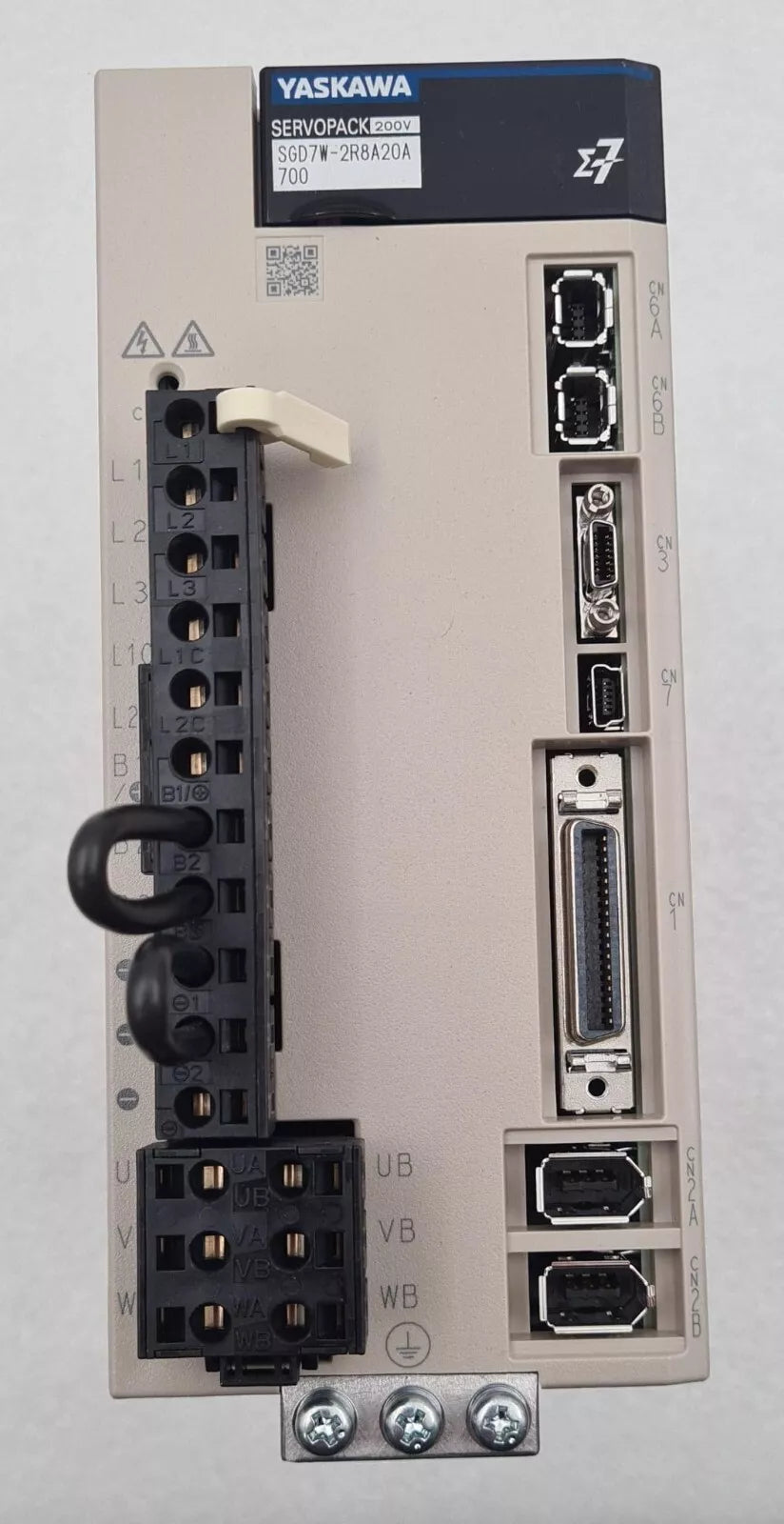 NEW - YASKAWA SERVOPACK SERVO SGD7W-2R8A20A 700 Servo Driver 200V