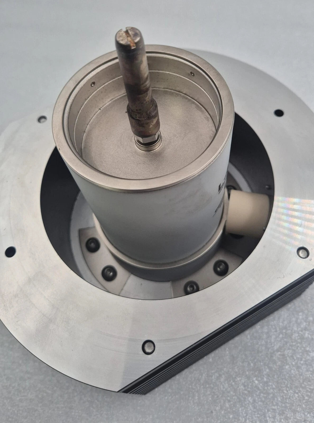 Electron Devices L-4477 thyratron base mounting plate view