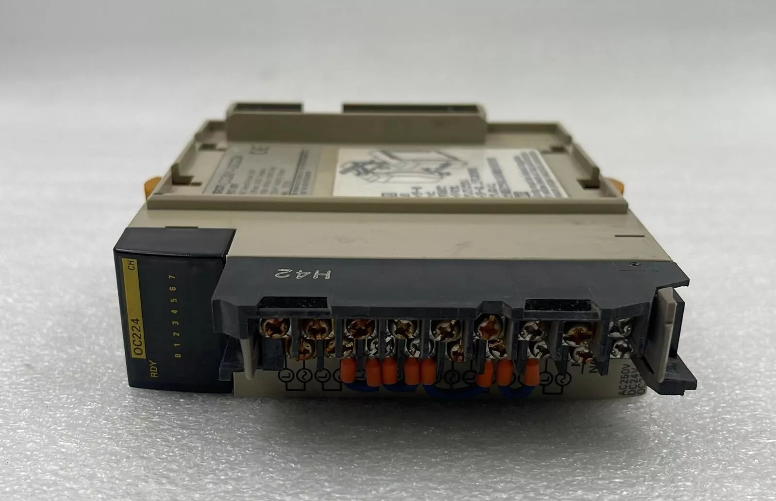 Omron OC224 CQM1-OC224 output unit module 250VDC