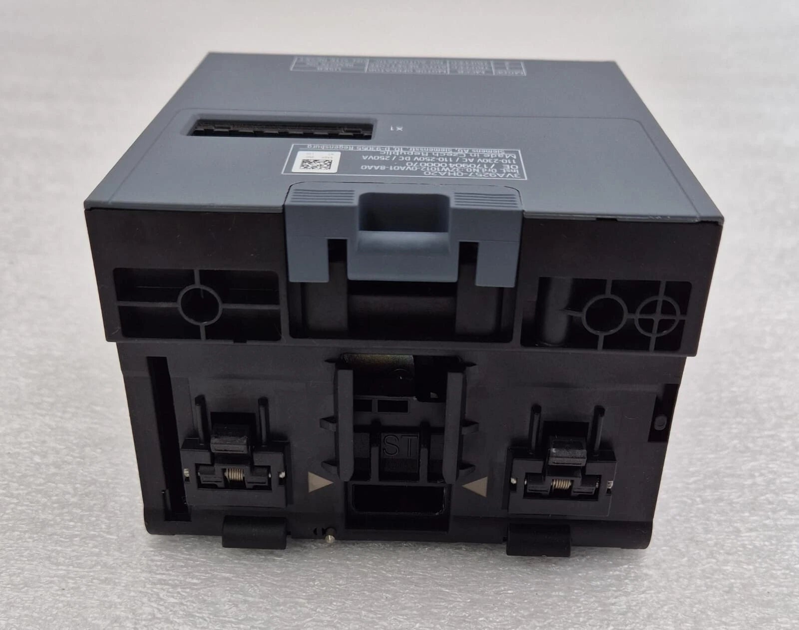 **NEW** SIEMENS 3VA9257-0HA20 MO-motor operator MO320 110-230V