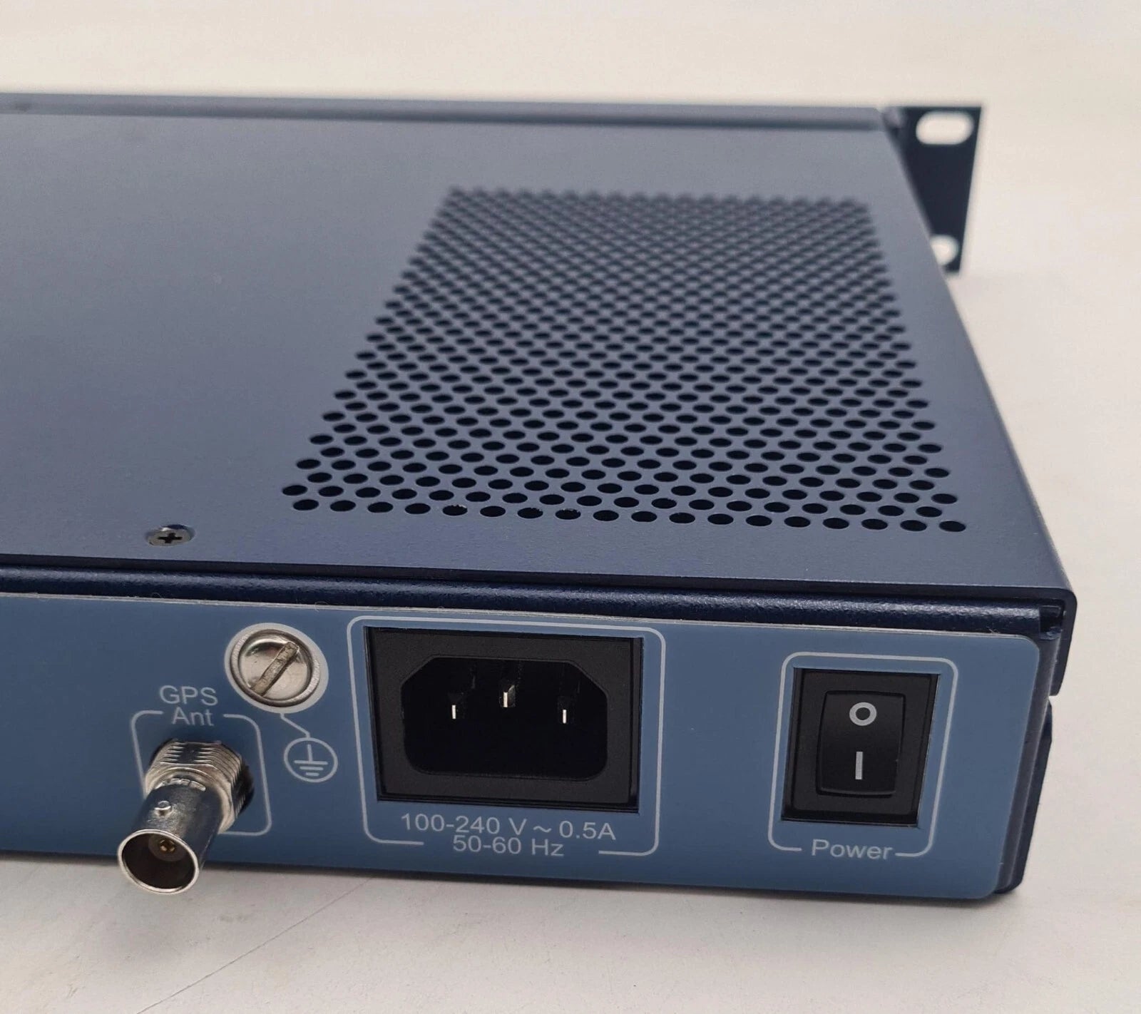 Symmetricom SyncServer S200 Network Time Server 1520R-S200 Option OCXO