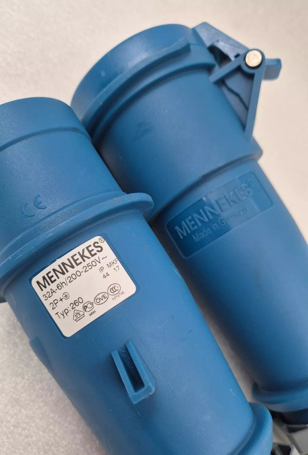 APC AP 7155 In-Line Current Meter 32A 230V IEC309 input and output